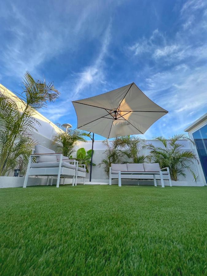 Bungalow "Bahia Azul" Плая дел Инглес Екстериор снимка